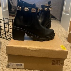 Black Steve Madden boots